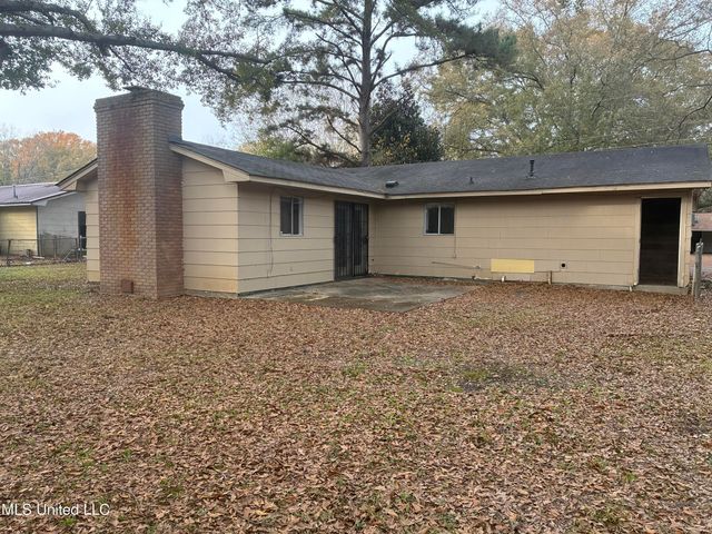 1027 Woodville Drive, Jackson, MS 39212