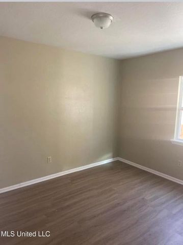 1027 Woodville Drive, Jackson, MS 39212