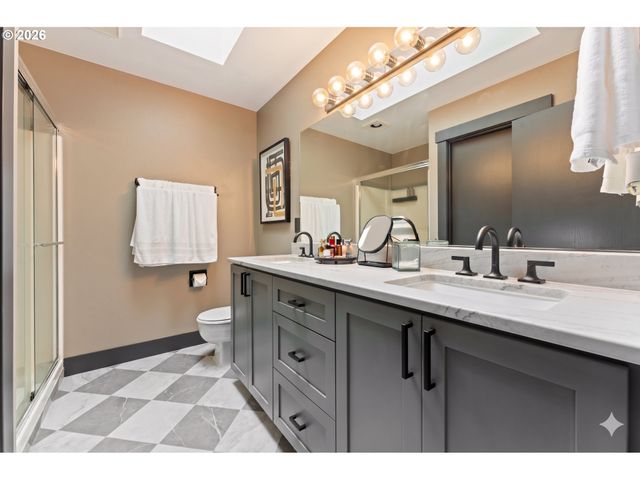 4340 Sw VACUNA St, Portland, OR 97219