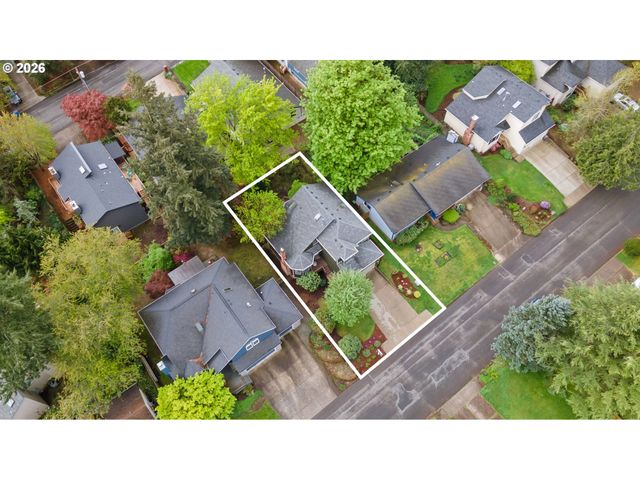 4340 Sw VACUNA St, Portland, OR 97219