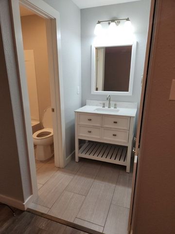 1807 Harbor Dr, Rockport, TX 78382