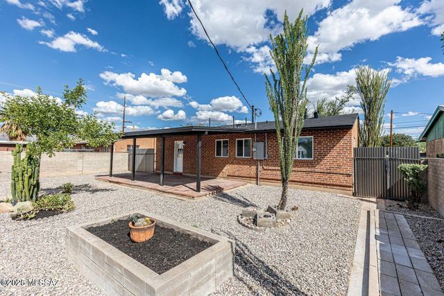 1143 N Santa Rosa Avenue, Tucson, AZ 85712