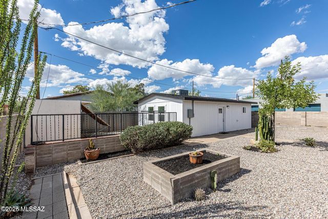 1143 N Santa Rosa Avenue, Tucson, AZ 85712