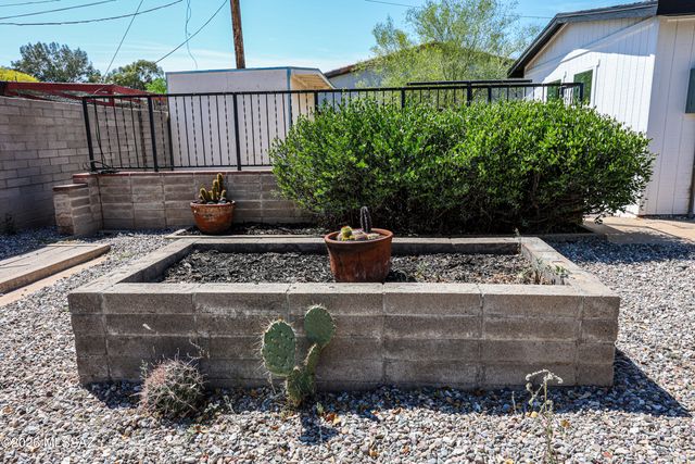 1143 N Santa Rosa Avenue, Tucson, AZ 85712