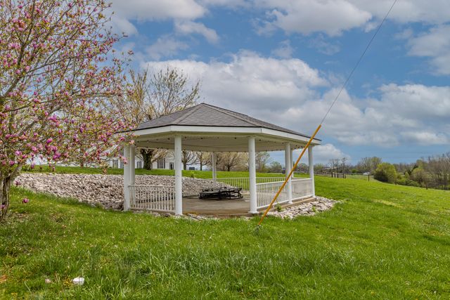 110 White Conkwright Road, Winchester, KY 40391