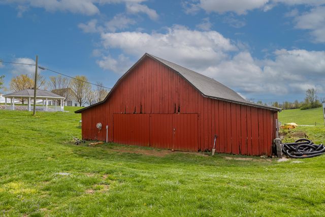 110 White Conkwright Road, Winchester, KY 40391