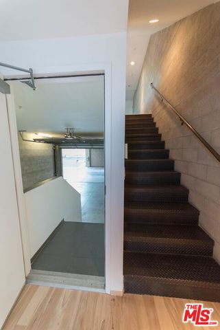 717 N HIGHLAND Avenue 7, Los Angeles, CA 90038