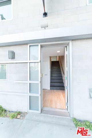 717 N HIGHLAND Avenue 7, Los Angeles, CA 90038