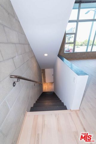 717 N HIGHLAND Avenue 7, Los Angeles, CA 90038