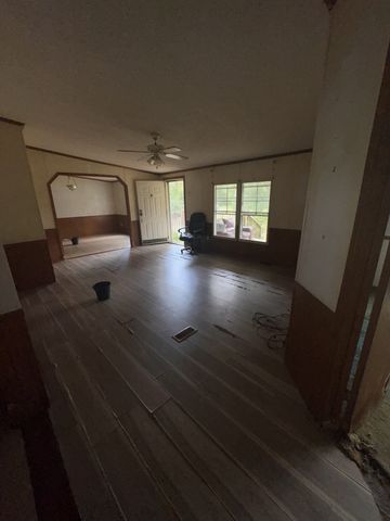 334 Deer Point Rd, Unionville, TN 37180