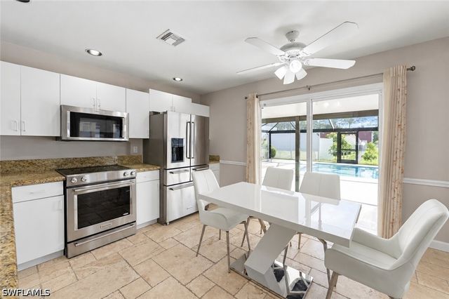 2070 39th ST SW, Naples, FL 34117