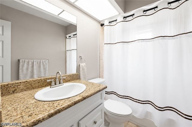 2070 39th ST SW, Naples, FL 34117