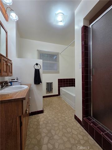 14954 Wyandotte St, Van Nuys, CA 91405