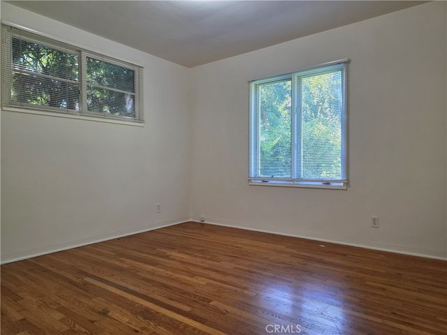 14954 Wyandotte St, Van Nuys, CA 91405