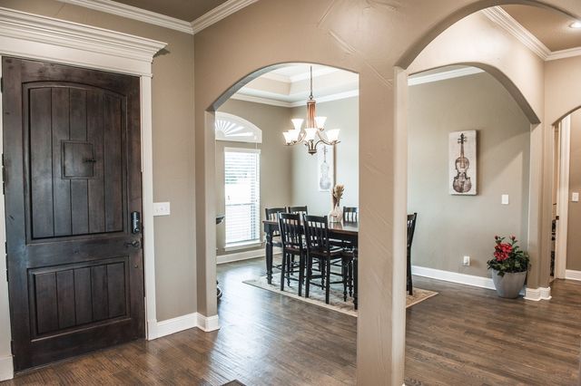 105 Woodlot Lane, Azle, TX 76020