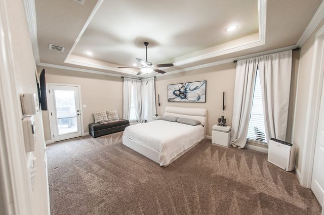 105 Woodlot Lane, Azle, TX 76020