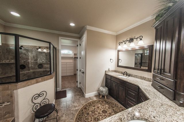 105 Woodlot Lane, Azle, TX 76020