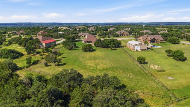 105 Woodlot Lane, Azle, TX 76020