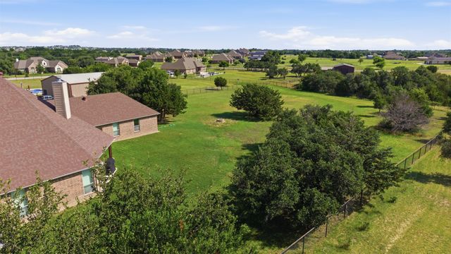 105 Woodlot Lane, Azle, TX 76020
