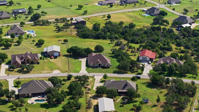 105 Woodlot Lane, Azle, TX 76020