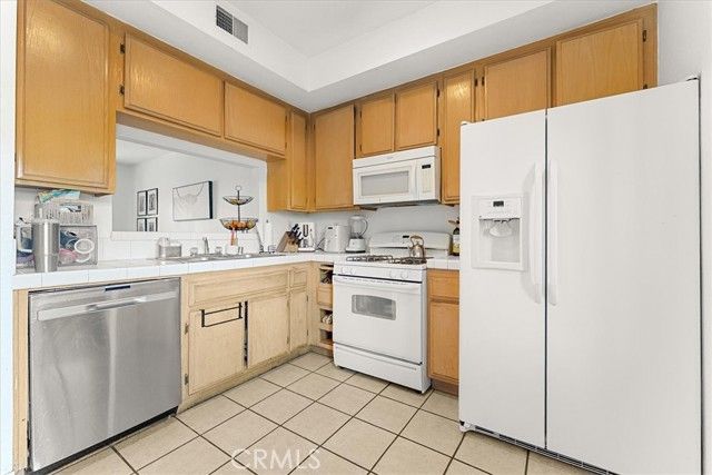 926 W Philadelphia 57, Ontario, CA 91762