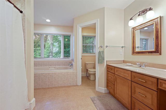 39 Roe Avenue, Cornwall, NY 12520