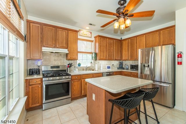 6 Brock Ln, Mount Olive Twp., NJ 07840