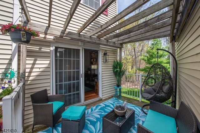6 Brock Ln, Mount Olive Twp., NJ 07840