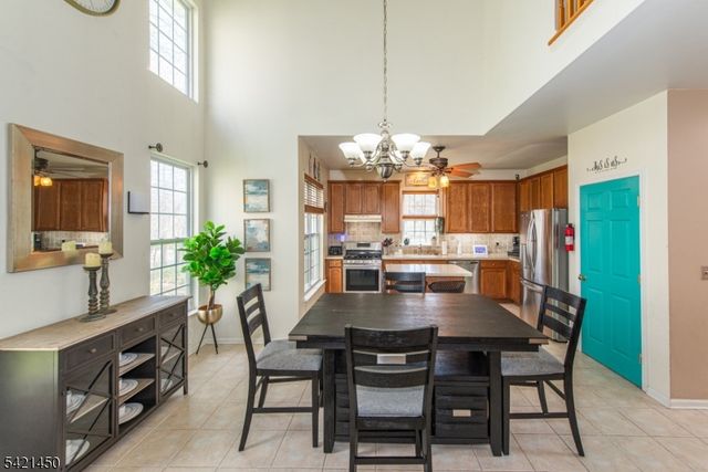 6 Brock Ln, Mount Olive Twp., NJ 07840
