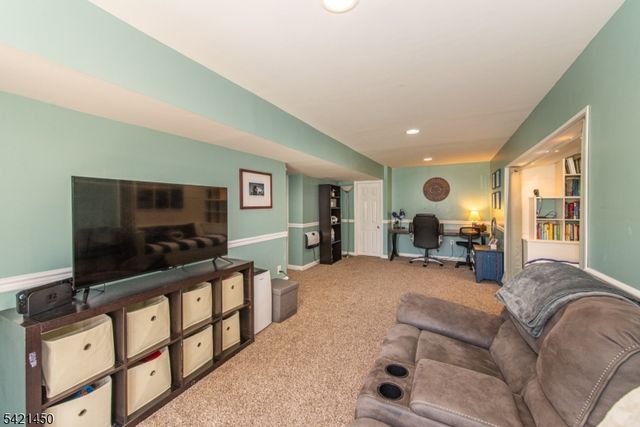 6 Brock Ln, Mount Olive Twp., NJ 07840