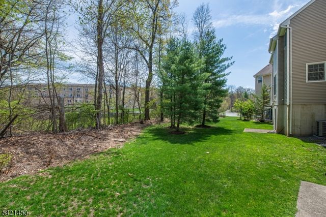 6 Brock Ln, Mount Olive Twp., NJ 07840