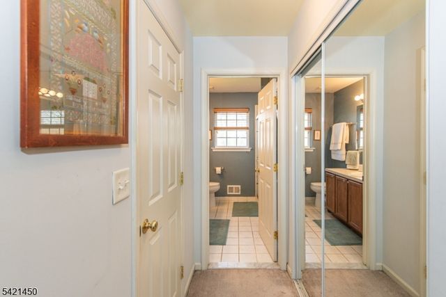 6 Brock Ln, Mount Olive Twp., NJ 07840