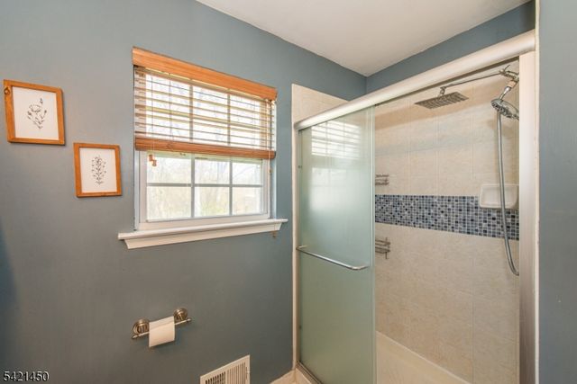 6 Brock Ln, Mount Olive Twp., NJ 07840
