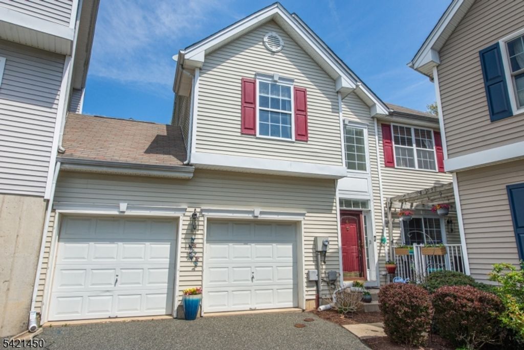 6 Brock Ln, Mount Olive Twp., NJ 07840