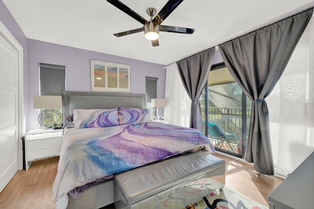 513 N Country Club Drive, Atlantis, FL 33462