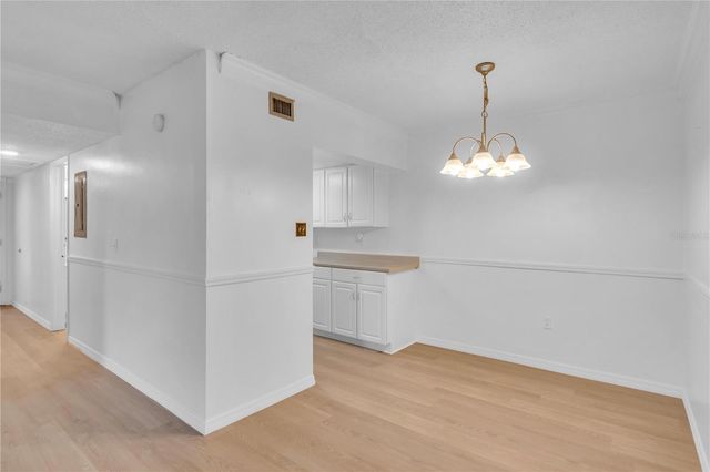 916 LAKE DESTINY ROAD E, Altamonte Springs, FL 32714