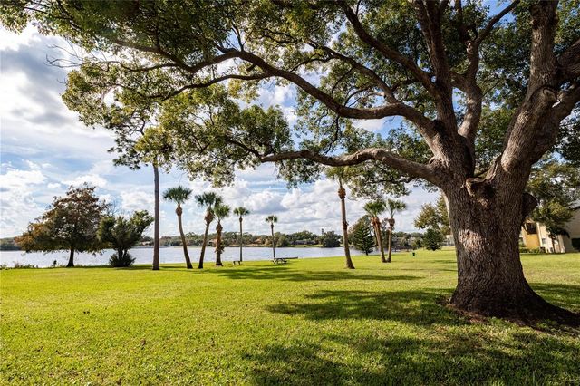 916 LAKE DESTINY ROAD E, Altamonte Springs, FL 32714