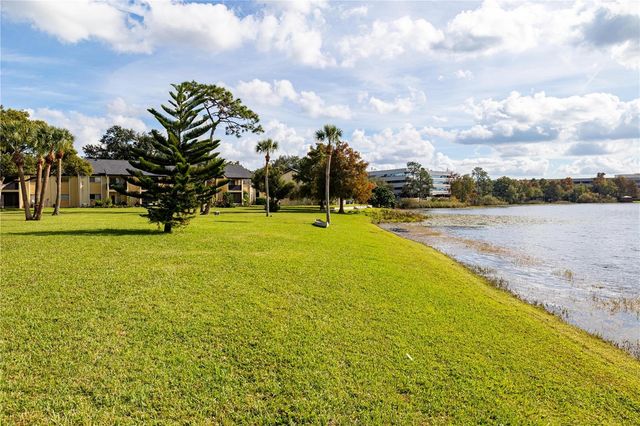 916 LAKE DESTINY ROAD E, Altamonte Springs, FL 32714