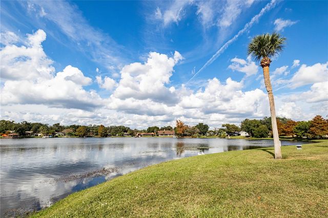 916 LAKE DESTINY ROAD E, Altamonte Springs, FL 32714