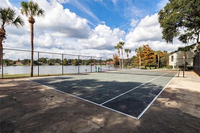 916 LAKE DESTINY ROAD E, Altamonte Springs, FL 32714