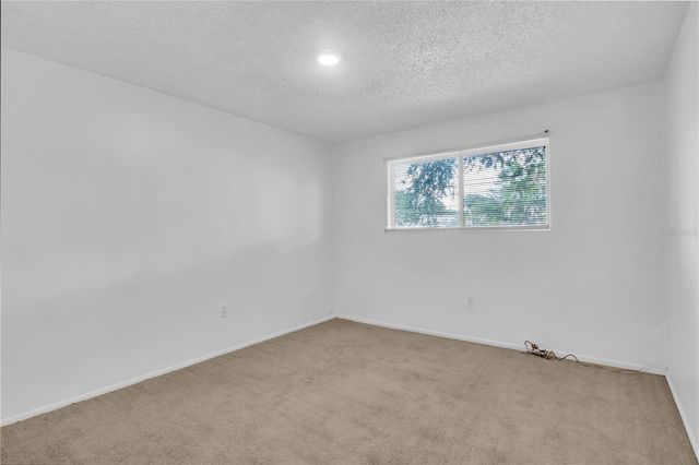 916 LAKE DESTINY ROAD E, Altamonte Springs, FL 32714