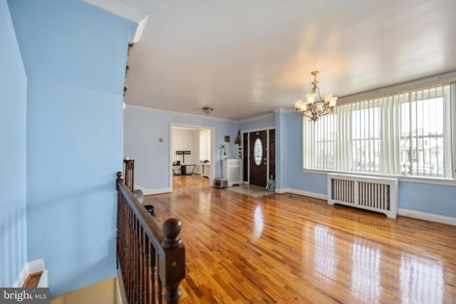 537 ELM AVE, Upper Darby, PA 19082