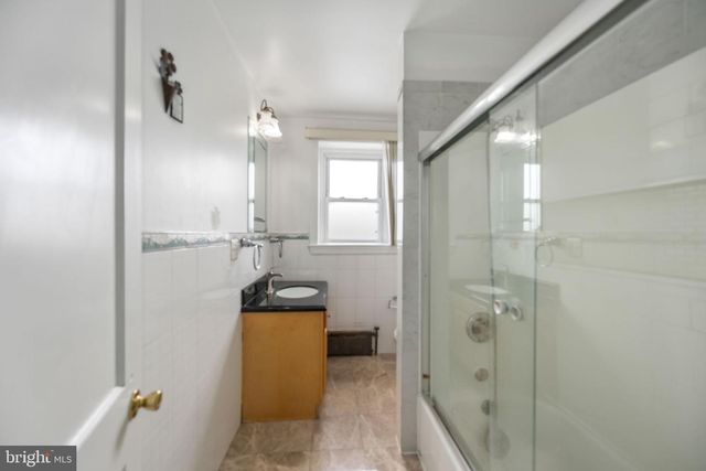 537 ELM AVE, Upper Darby, PA 19082