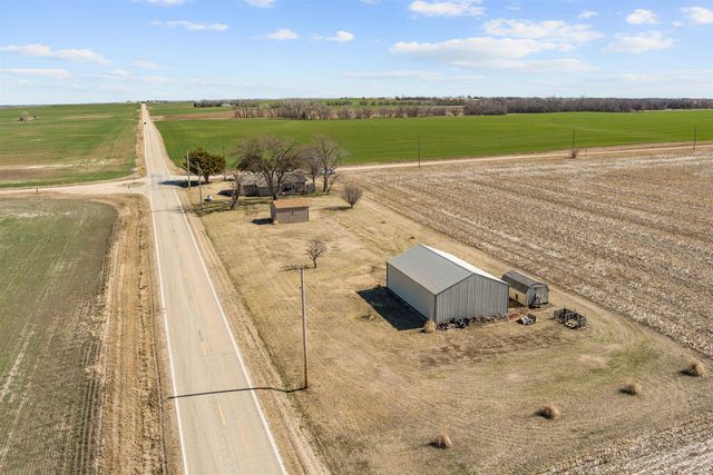 1808 S Lightville Rd, Salina, KS 67401