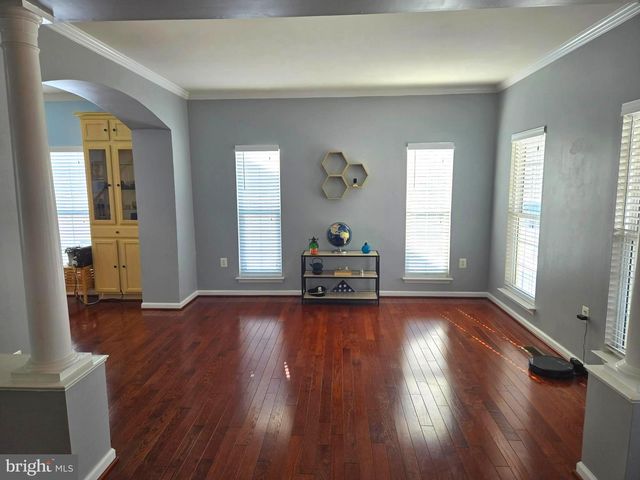 203 BULLSKIN ST, Charles Town, WV 25414