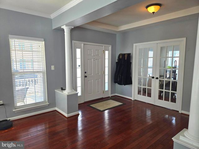 203 BULLSKIN ST, Charles Town, WV 25414