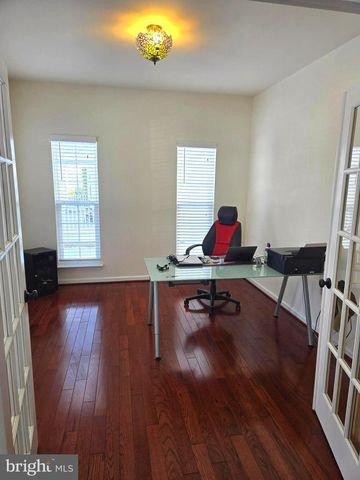 203 BULLSKIN ST, Charles Town, WV 25414