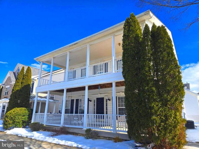 203 BULLSKIN ST, Charles Town, WV 25414