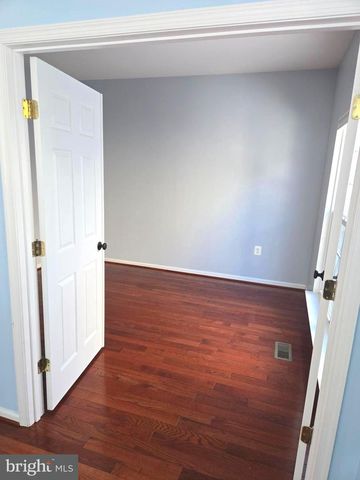 203 BULLSKIN ST, Charles Town, WV 25414