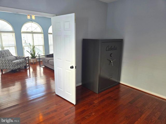 203 BULLSKIN ST, Charles Town, WV 25414